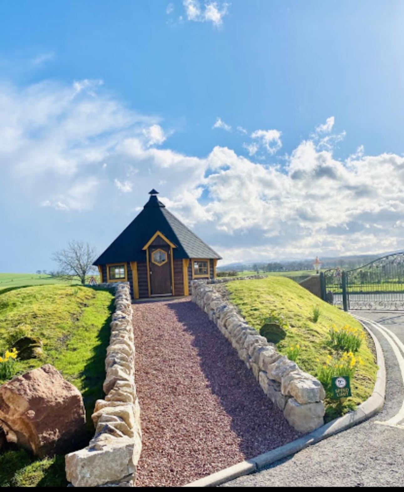 A And C Lodge Plot 21 2 Double Bedrooms Plot 21 With Hot Tub 1 Pet Only No Commercial Vans 4Pm Check In High Hesket Exterior photo